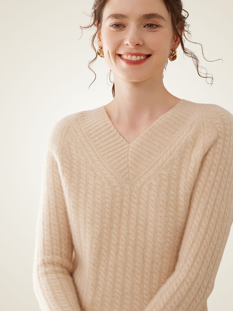 Iliviana - Zopfmuster-Pullover mit V-Ausschnitt