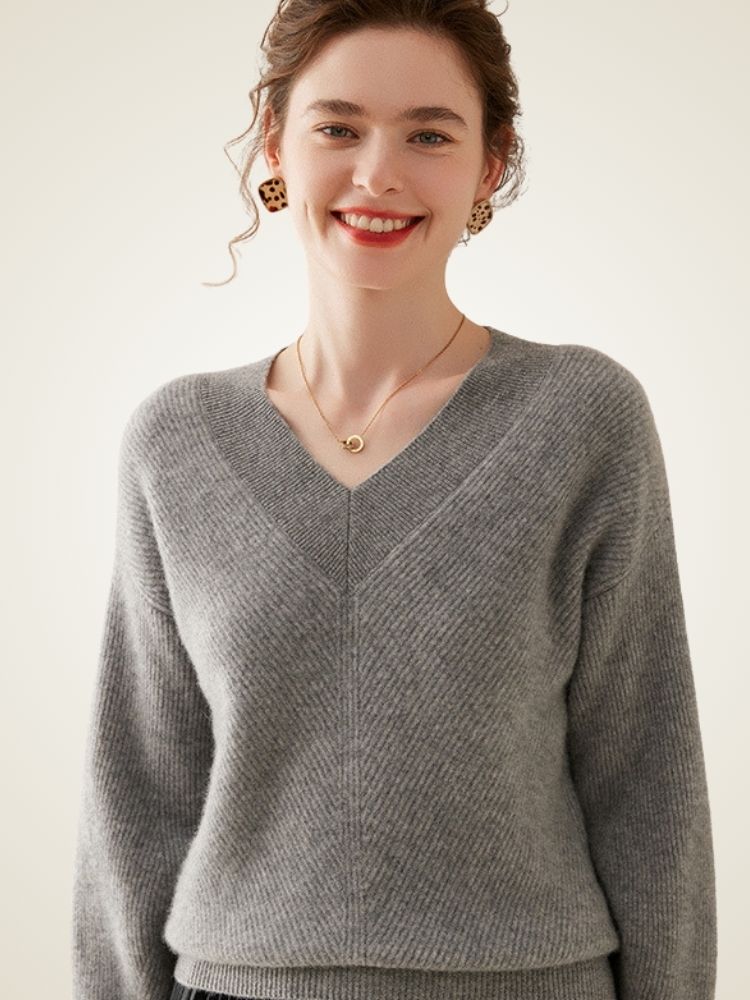 LanlyCashmere Raglan Sleeve V-Neck Cashmere Sweater – Relaxed Soft Knit