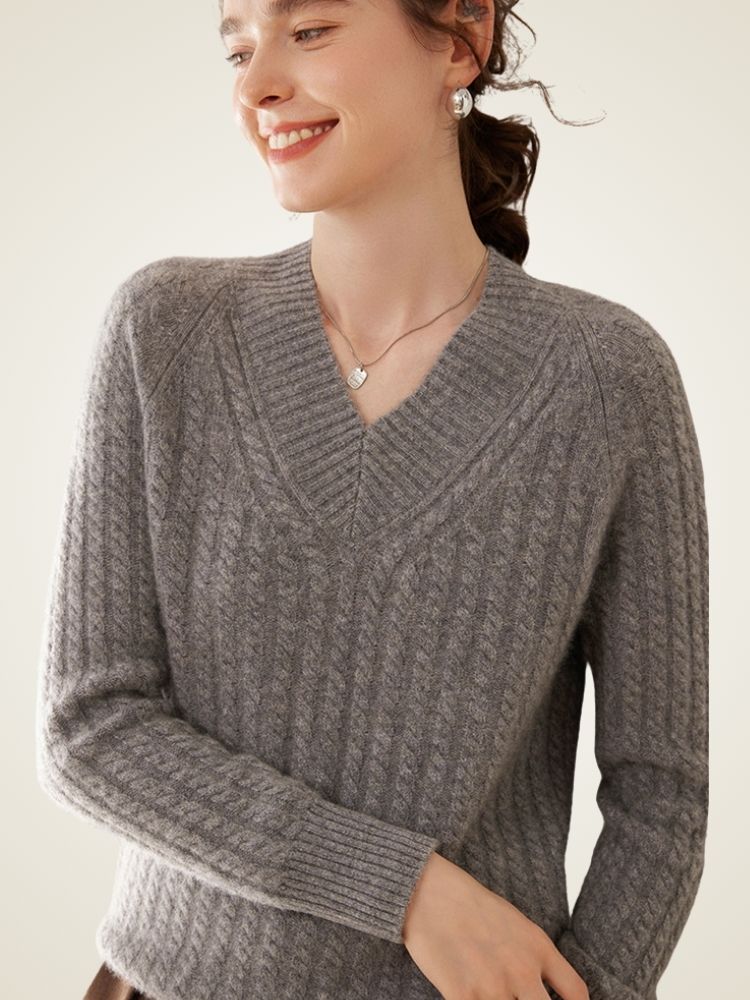 Iliviana - Zopfmuster-Pullover mit V-Ausschnitt