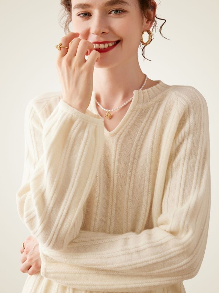 LanlyCashmere Ribbed Cashmere V-Neck Sweater – Elegant Slim Fit Knit