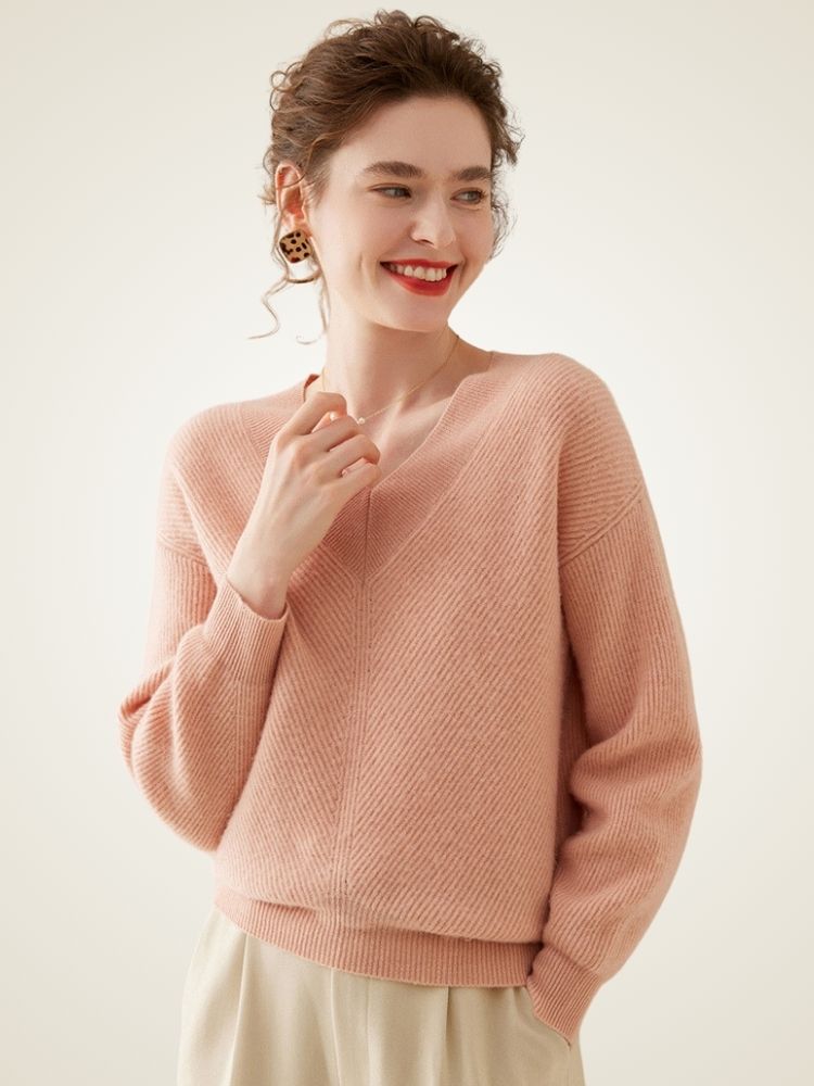 LanlyCashmere Raglan Sleeve V-Neck Cashmere Sweater – Relaxed Soft Knit