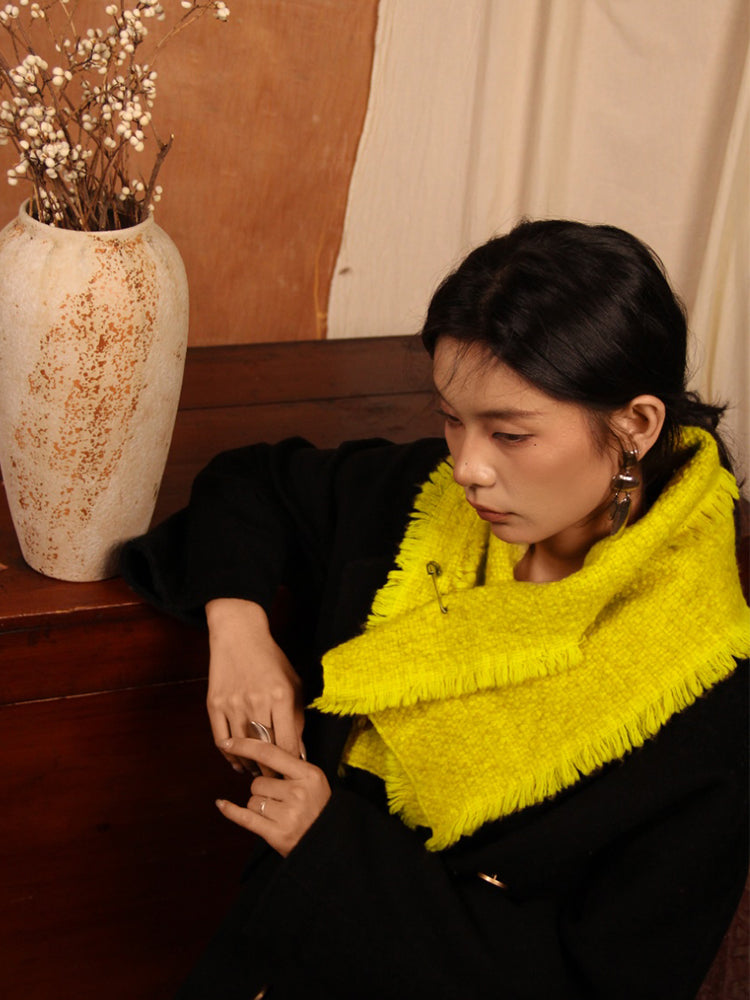 LANLY Yak Wool Short Scarf - Textured Bouclé Neck Warmer with Decorative Safety Pin Accent & Fringed Edge